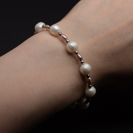 Classic Pearl Bracelet