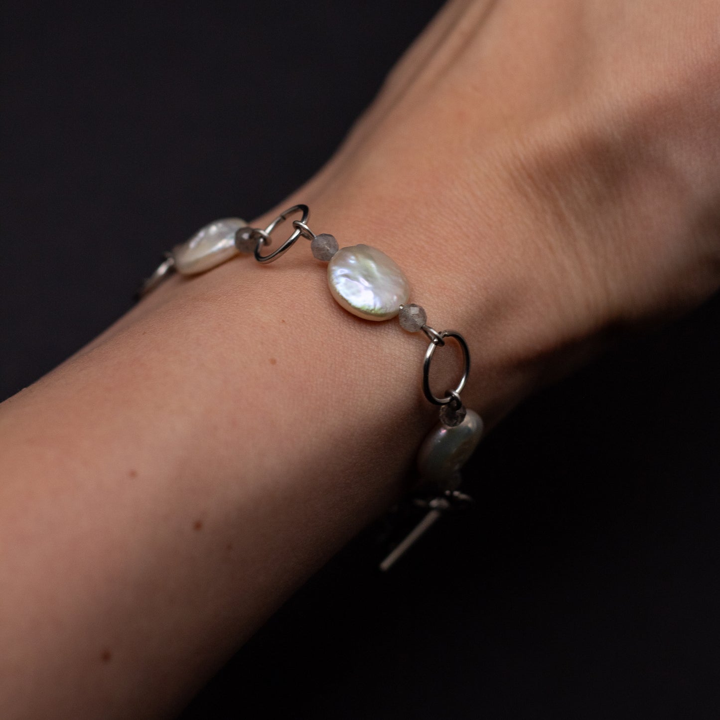 Coin Pearl Bracelet (Natural)