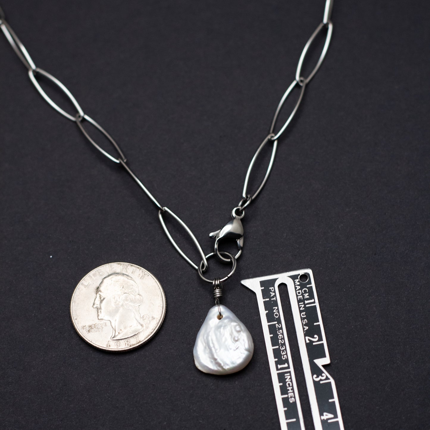 Pearl Teardrop Necklace (clasp-in-front)