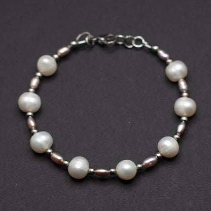 Classic Pearl Bracelet