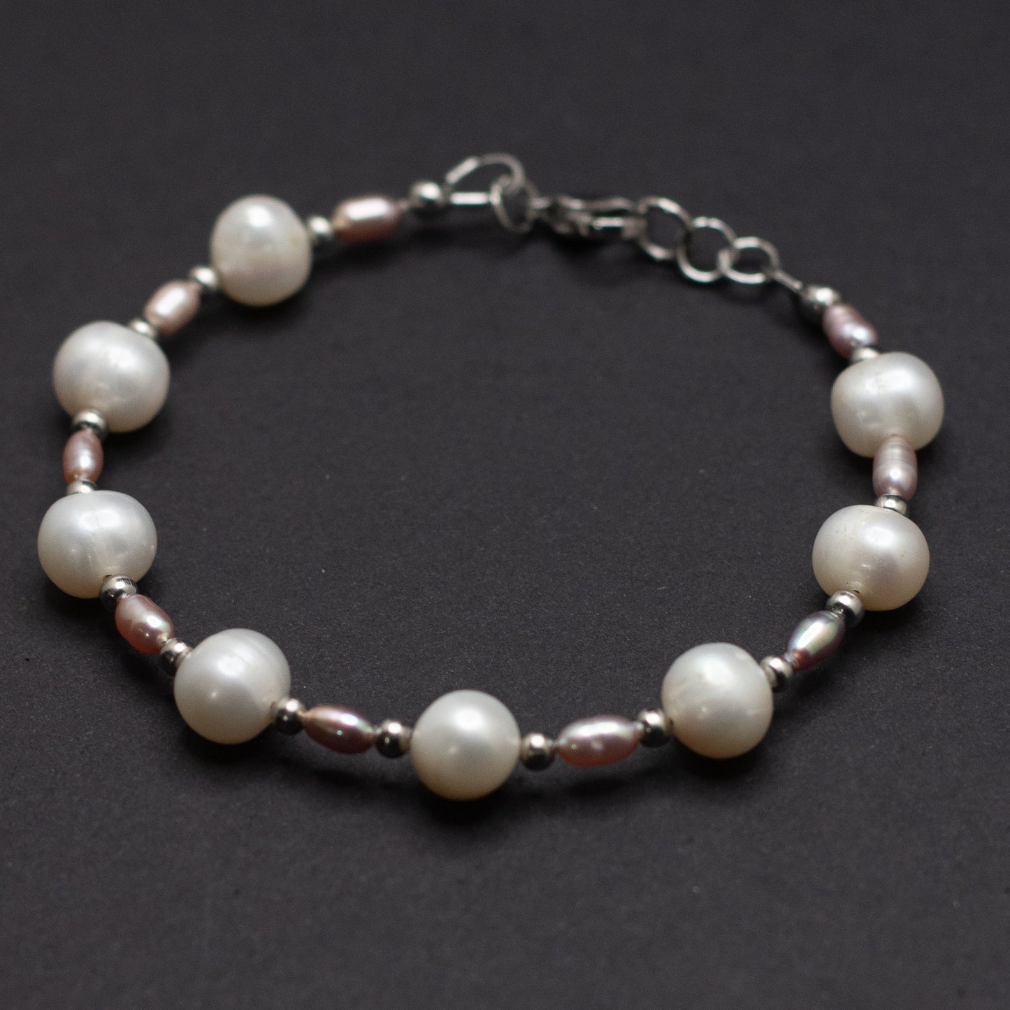 Classic Pearl Bracelet