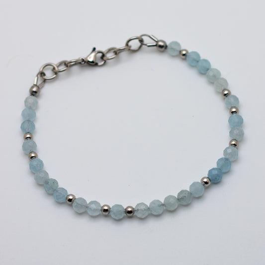 Microfaceted Aquamarine Bracelet