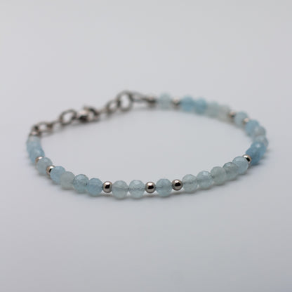 Microfaceted Aquamarine Bracelet