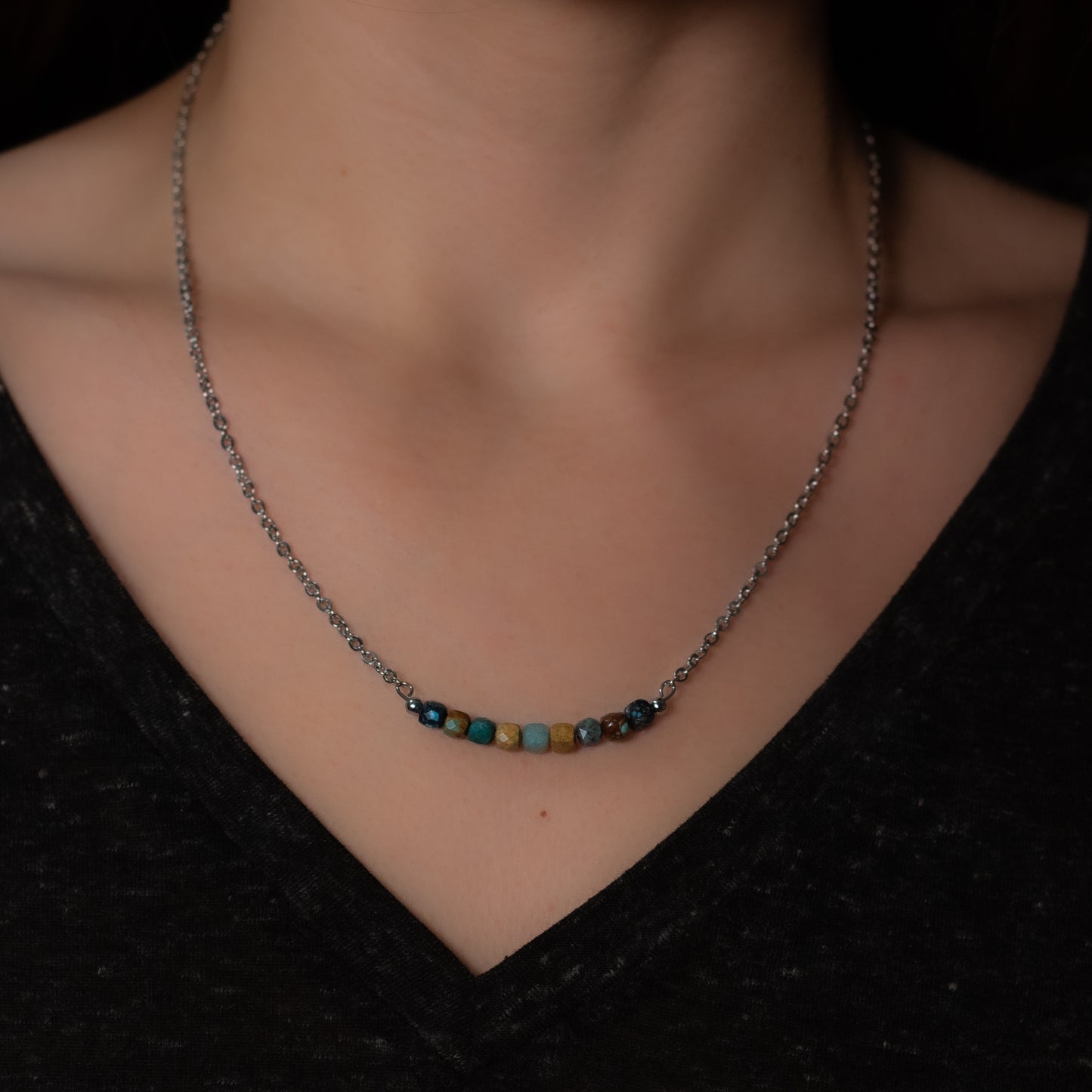 Microfaceted Cube Turquoise Bar Necklace