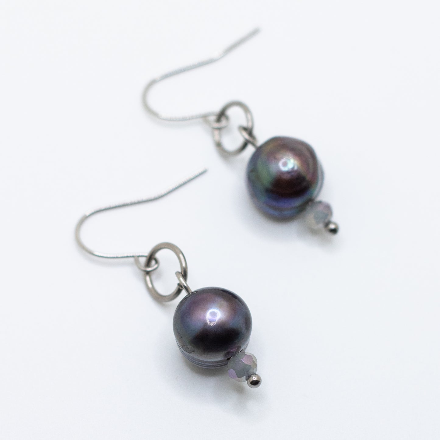 Midnight Pearl Drop Earrings