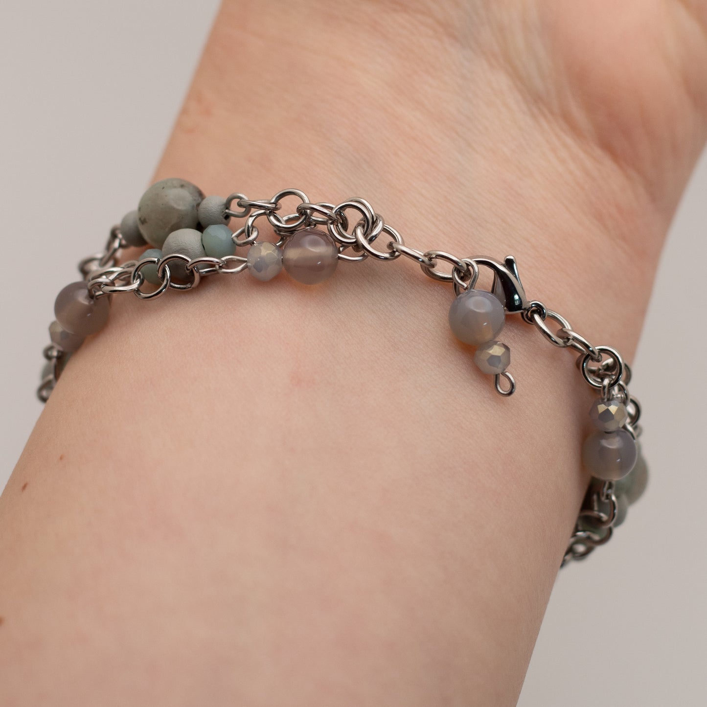 Kiwi Jasper, Grey Chalcedony & Schima Wood Bracelet